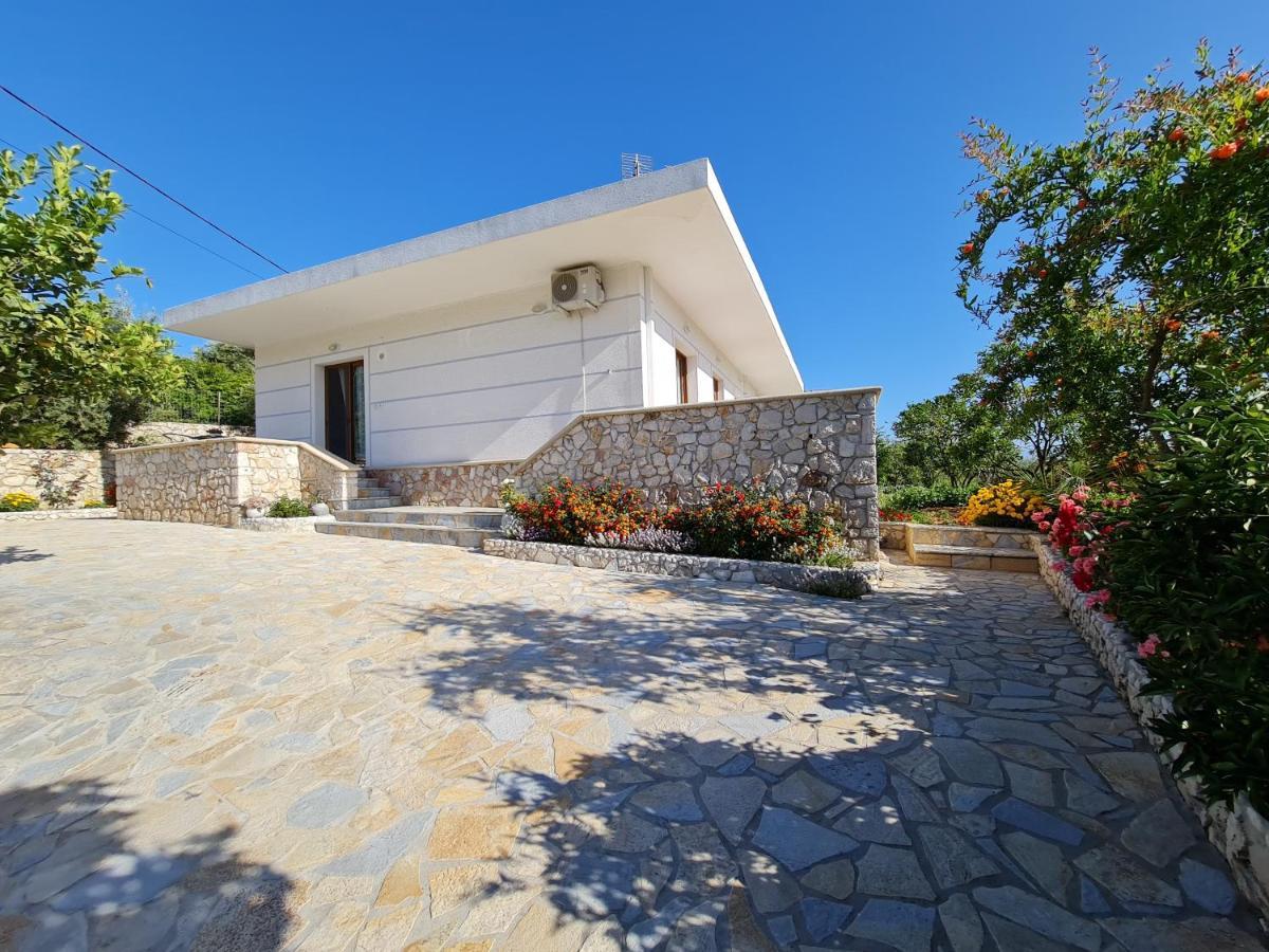 Guesthouse Redilka Ksamil Ngoại thất bức ảnh