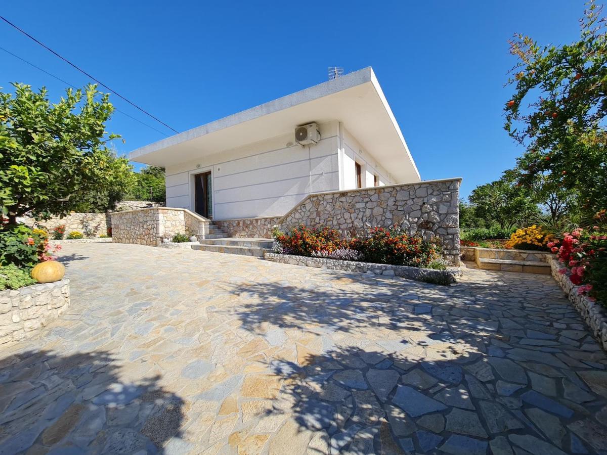 Guesthouse Redilka Ksamil Ngoại thất bức ảnh
