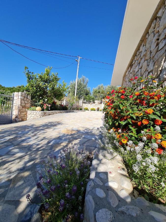 Guesthouse Redilka Ksamil Ngoại thất bức ảnh