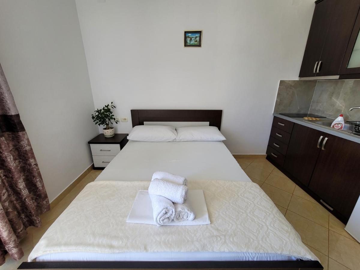 Guesthouse Redilka Ksamil Ngoại thất bức ảnh